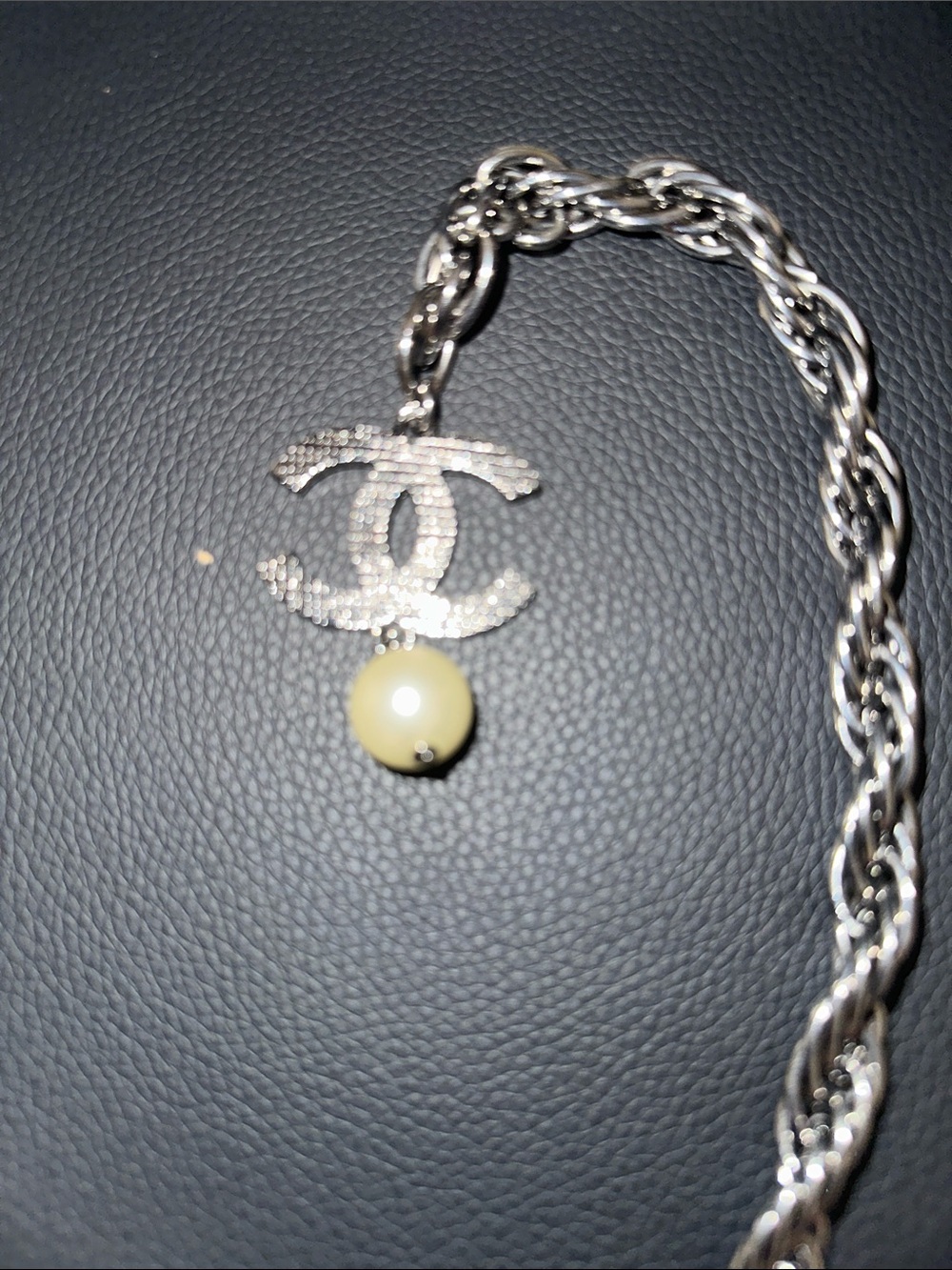 CHANEL Silver Chain Belt with Ivory Pearl Drop